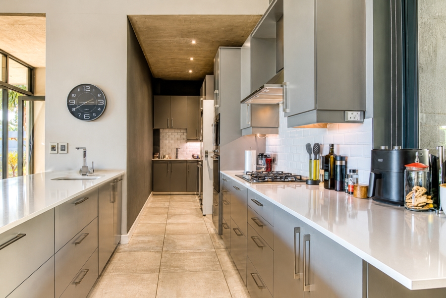 3 Bedroom Property for Sale in Heldervue Western Cape
